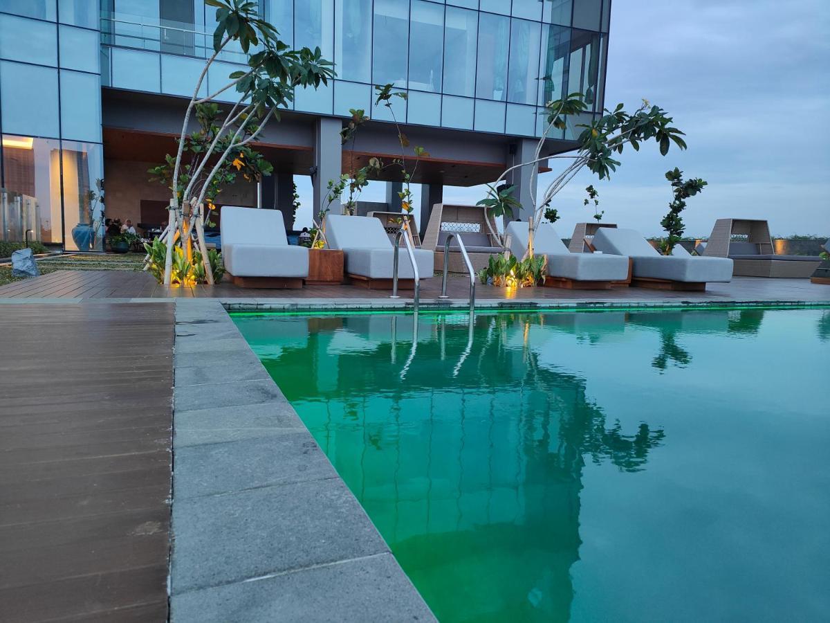 Ra Suites Simatupang Jakarta Eksteriør bilde